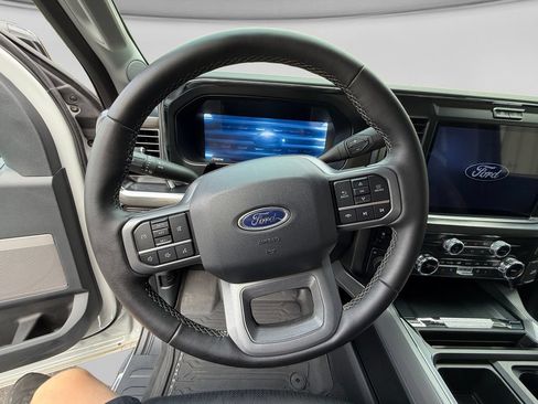 Used 2025 Ford F450 Lariat w/ FX4 Off-Road Package AWD/4WD image 13