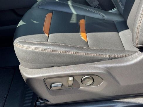 Used 2023 GMC Sierra 1500 AT4 w/ AT4 Premium Package image 24