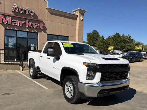 Used 2021 Chevrolet Silverado 2500 W/T w/ WT Convenience Package AWD/4WD image 3