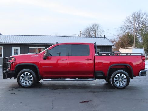 Used 2024 Chevrolet Silverado 2500 LT image 3