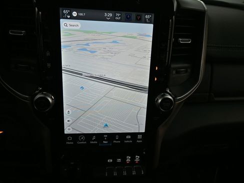 Used 2024 RAM 2500 Laramie image 19