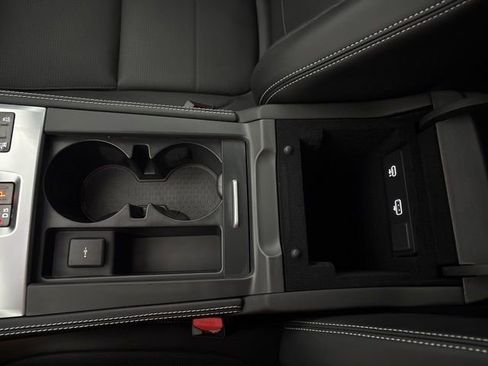 Used 2026 Jaguar F-PACE R-Dynamic S image 22