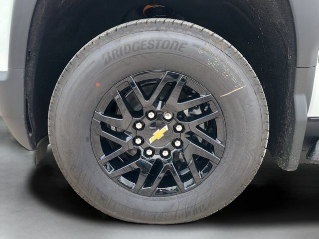 New 2026 Chevrolet Silverado EV LT w/ Plus Package AWD/4WD image 10
