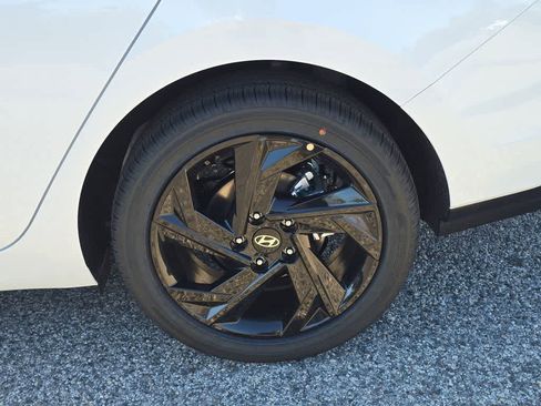 New 2026 Hyundai Elantra SEL Sport Premium image 12