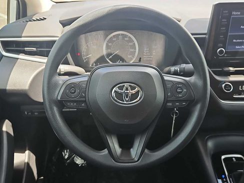 Used 2022 Toyota Corolla LE FWD image 11