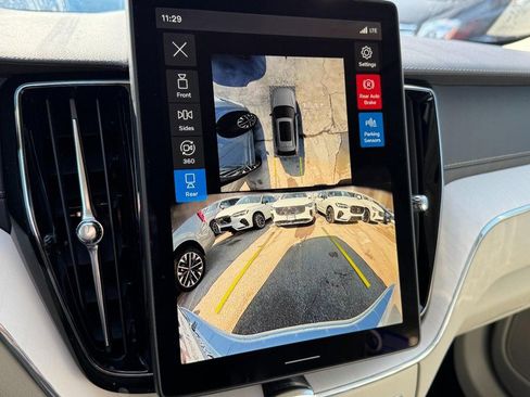 New 2026 Volvo XC60 B5 Ultra w/ Protection Package Premier image 14