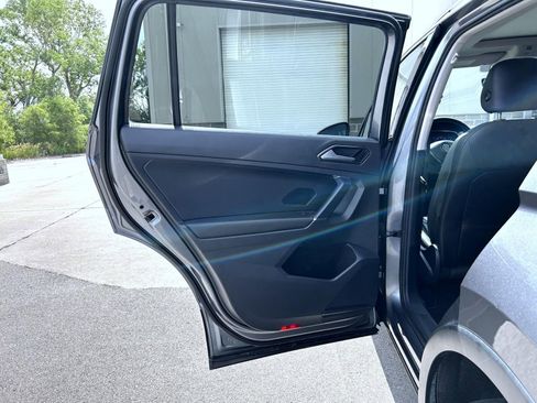Used 2018 Volkswagen Tiguan SEL Premium AWD/4WD image 20