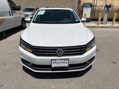 Used 2018 Volkswagen Passat 2.0T SE