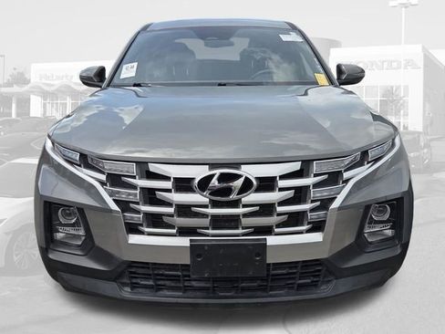 Used 2022 Hyundai Santa Cruz SEL FWD image 2