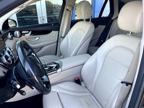 Used 2016 Mercedes-Benz GLC 300 image 12