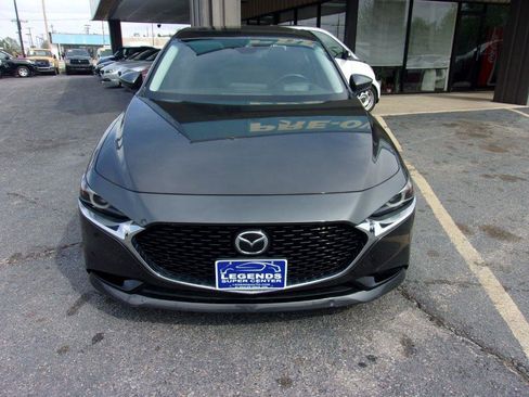 Used 2020 MAZDA MAZDA3 Sedan w/ Premium Package image 3