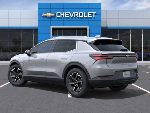 Used 2026 Chevrolet Equinox EV LT image 3