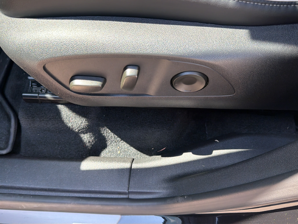 Used 2026 Buick Enclave Sport Touring w/ Power Package FWD image 21