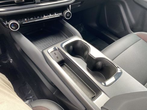 Used 2024 Chevrolet Equinox EV RS image 22