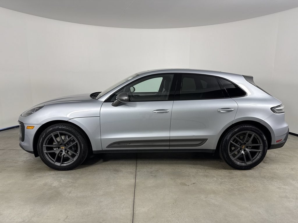 Certified 2026 Porsche Macan Turbo AWD/4WD image 2