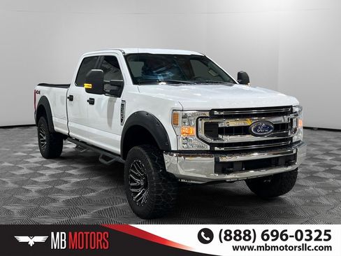 Used 2020 Ford F350 XLT image 1
