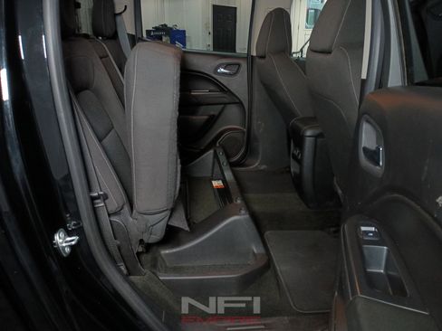 Used 2017 Chevrolet Colorado LT w/ LT Convenience Package AWD/4WD image 51