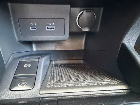 Certified 2023 Nissan Kicks SV FWD image 21