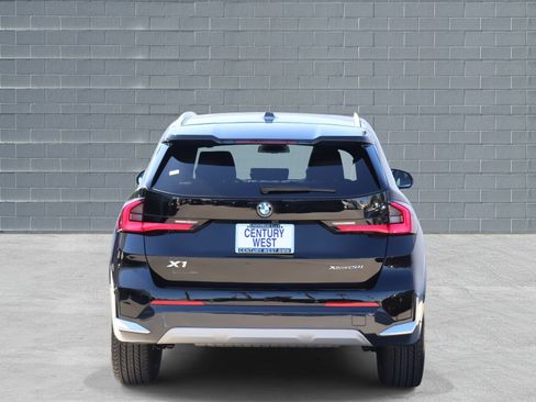 Used 2025 BMW X1 xDrive28i w/ Premium Package image 4