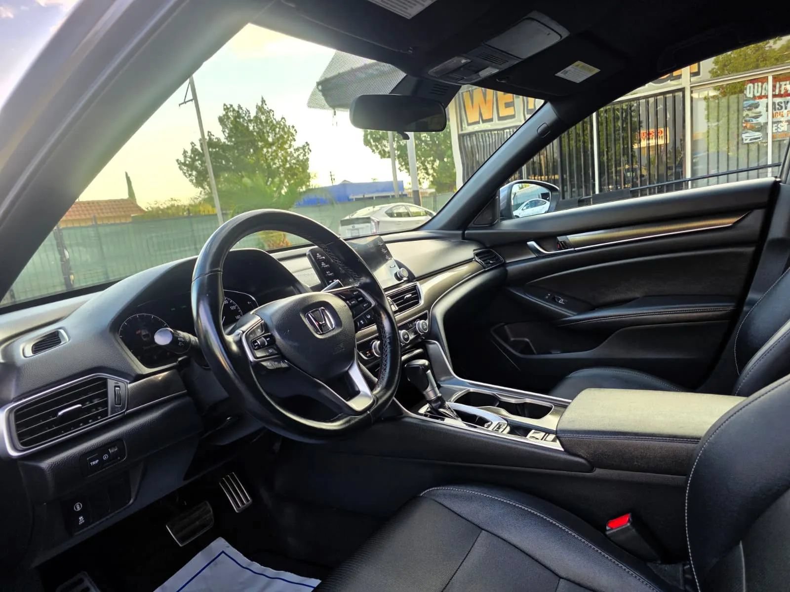 Used 2019 Honda Accord Sport image 5