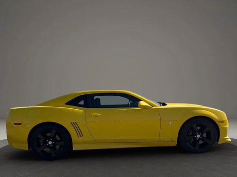 Used 2010 Chevrolet Camaro SS RWD image 6