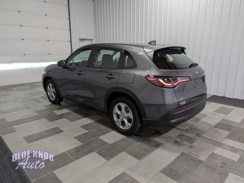Used 2025 Honda HR-V LX image 2
