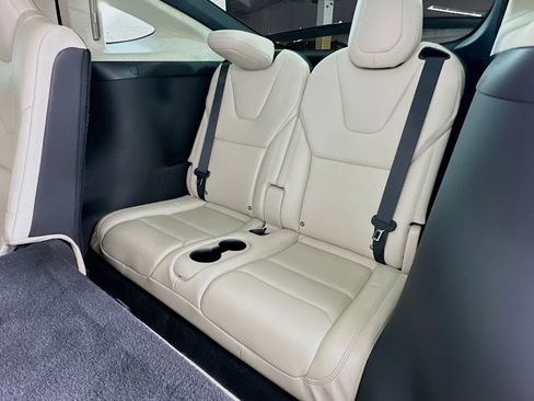 Used 2019 Tesla Model X 75D image 28