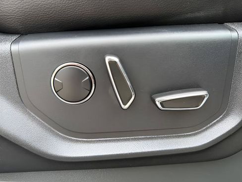 Used 2016 Ford F150 Lariat AWD/4WD image 28