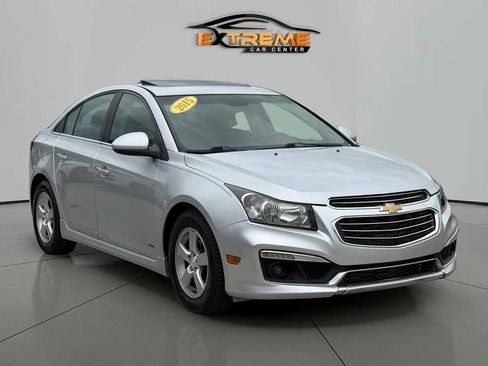Used 2015 Chevrolet Cruze LT w/ Sun And Sound Package FWD image 8