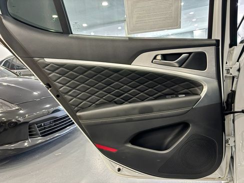 Used 2020 Genesis G70 2.0T w/ Prestige Package RWD image 43