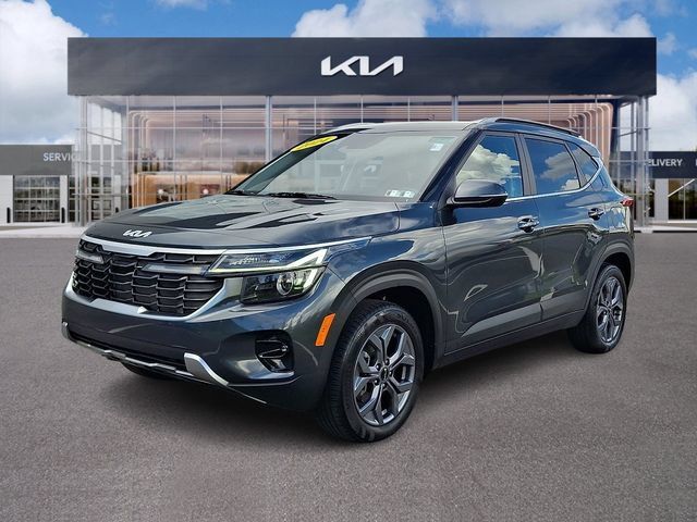 Used 2024 Kia Seltos S AWD/4WD image 3