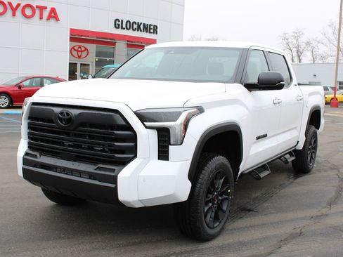 New 2026 Toyota Tundra SR5 image 3