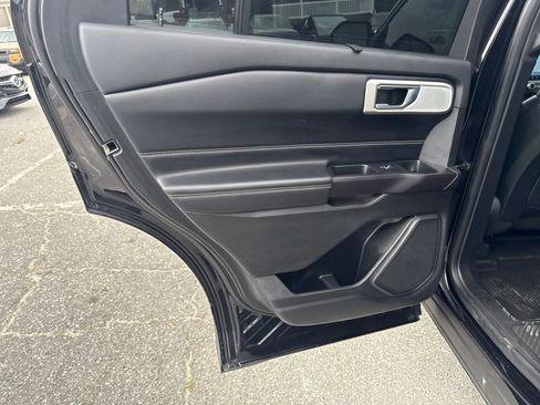 Used 2020 Ford Explorer ST w/ ST Street Pack AWD/4WD image 31