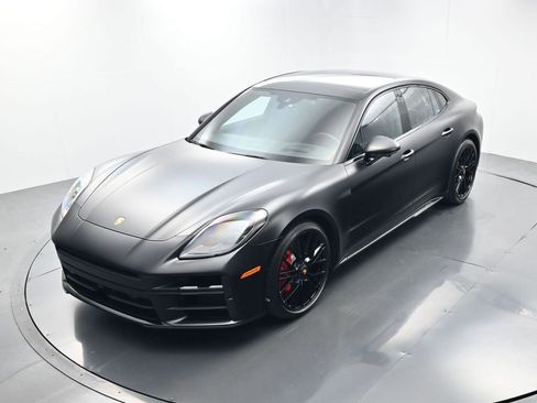 Certified 2026 Porsche Panamera GTS AWD/4WD image 34