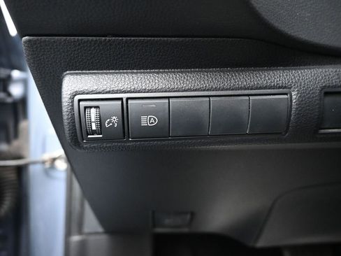 Used 2023 Toyota Corolla LE image 21