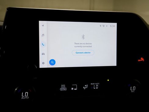 Used 2023 Toyota Highlander XLE image 20