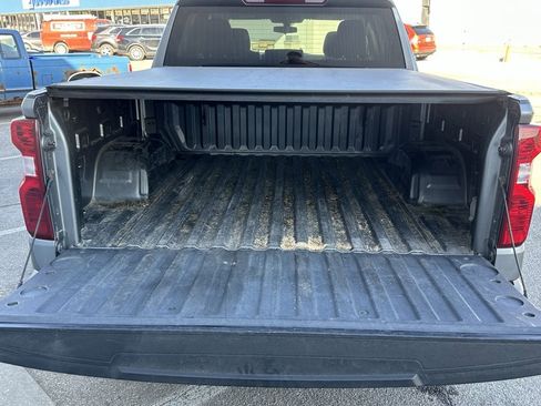 Used 2020 Chevrolet Silverado 1500 LT w/ Fleet Comfort Package image 16