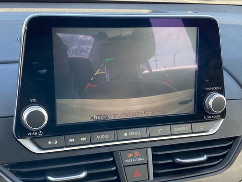 Used 2025 Nissan Altima 2.5 SV image 20