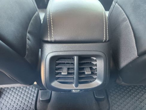 Used 2022 Jeep Cherokee Latitude image 11