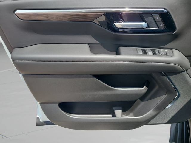 New 2026 Chevrolet Tahoe LS w/ LPO, Dark Essentials Package RWD image 19