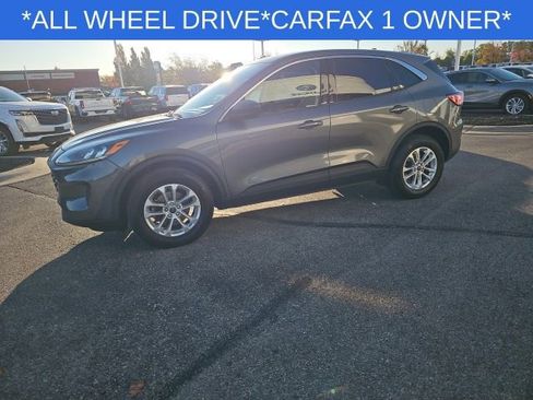 Used 2022 Ford Escape SE AWD/4WD image 9
