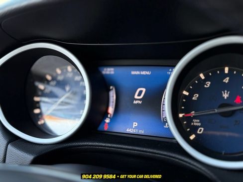 Used 2018 Maserati Ghibli RWD image 23