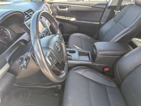 Used 2017 Toyota Camry SE image 22