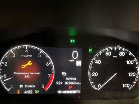 Used 2025 Honda Odyssey Sport-L image 17