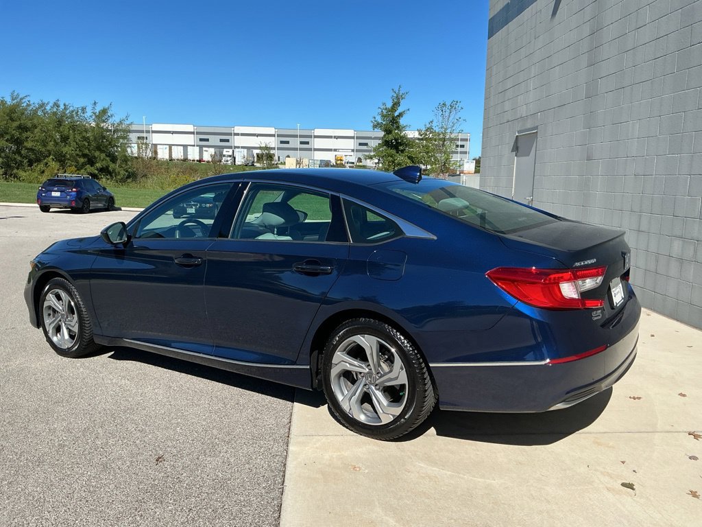 Used 2020 Honda Accord EX image 7