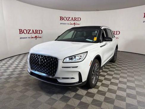 Used 2023 Lincoln Corsair Reserve w/ Equipment Group 201A AWD/4WD image 4