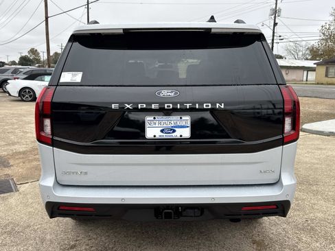 New 2025 Ford Expedition Max Active image 5