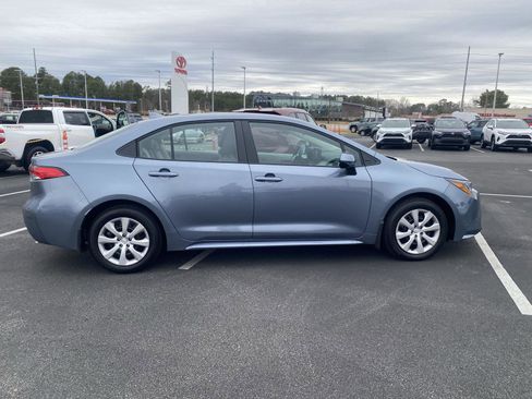 Used 2026 Toyota Corolla LE image 8