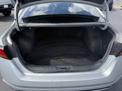 Used 2020 Nissan Altima 2.5 S FWD image 9