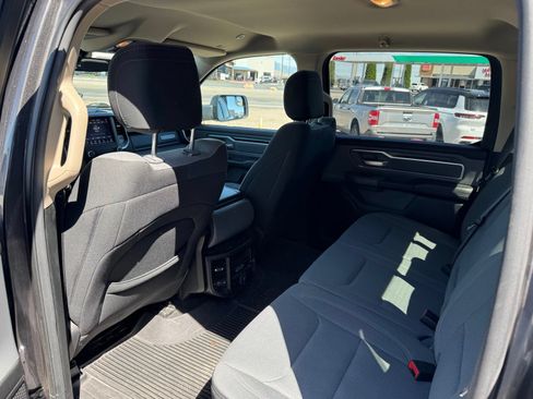 Used 2020 RAM 1500 Big Horn AWD/4WD image 9